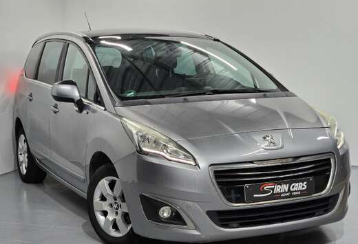 Peugeot 1.6 HDi * 7 places * Toit Pano * Garantie 12M