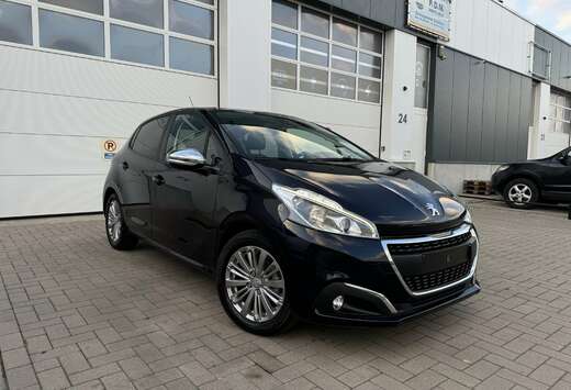 Peugeot 1.2i SIGNATURE / CARPLAY / 12M. Garantie / Ge ...