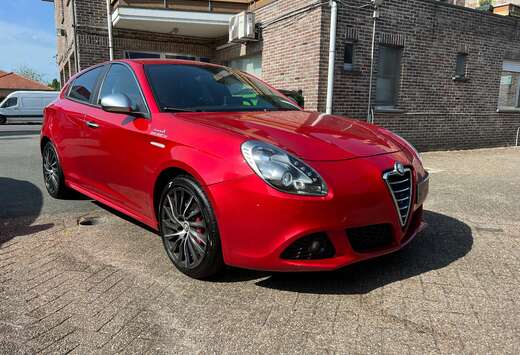 Alfa Romeo 2.0 d,AUTOMAAT,euro 5,CAR PASS
