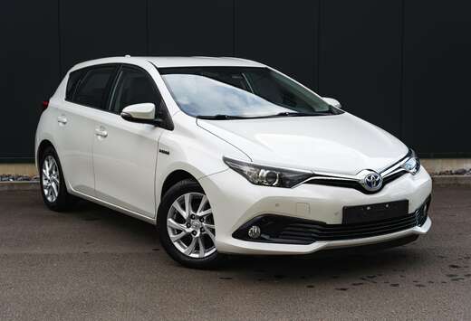 Toyota Auris 1.8i Hyhrid e-CVT