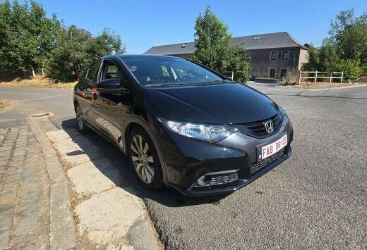 Honda Civic 1.4i Euro 5 prête à immatriculer