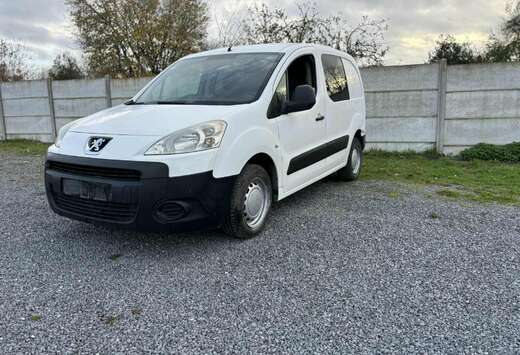 Peugeot FGN 120 L1 1.6 HDI 90 CONFORT