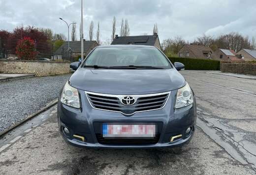 Toyota Avensis 2.0 D-4D Executive DPF