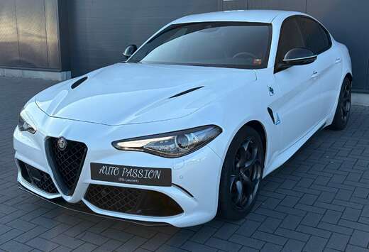 Alfa Romeo 2.9TV6 Quadrifoglio ÉTAT NEUF 16000 KMS