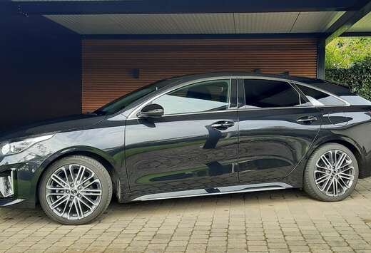 Kia ProCeed 1.4 T-GDI DCT7  OPF GT LINE