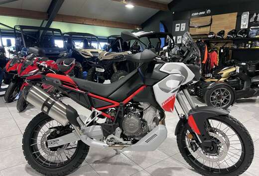 660 Hailstrom White disponible aussi en 35 KW