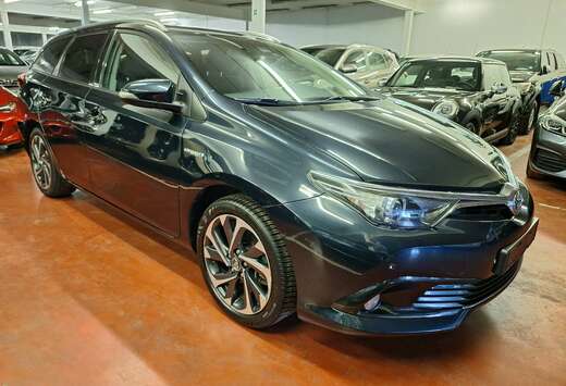 Toyota 1.8i HSD Comfort E-CVT