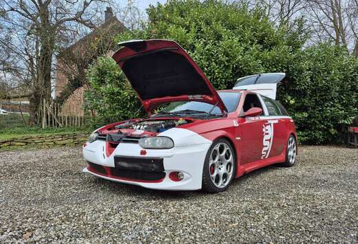 Alfa Romeo 3.2i V6