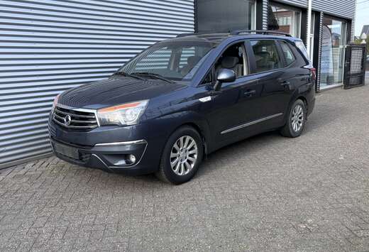 SsangYong Rodius 2.0 SV200e-XDi 2WD Quartz \