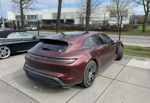 Porsche Sport Turismo 93.4 kWh