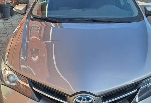 Toyota Auris HEV 1.8i HSD Dynamic CVT