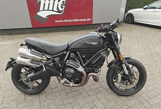 1100 Black Pro