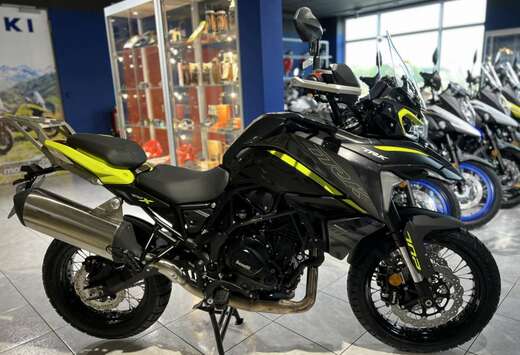 TRK 702 X