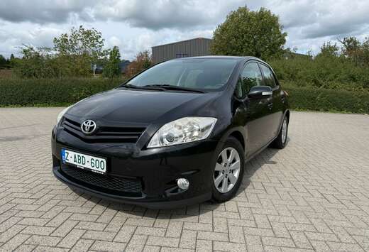 Toyota Auris 1.4 D-4D ECO Luna DPF