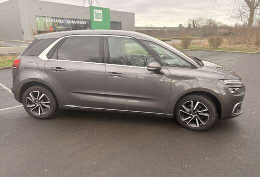 Citroen C4 Spacetourer 1.2 PureTech Feel S.  Car pass ...
