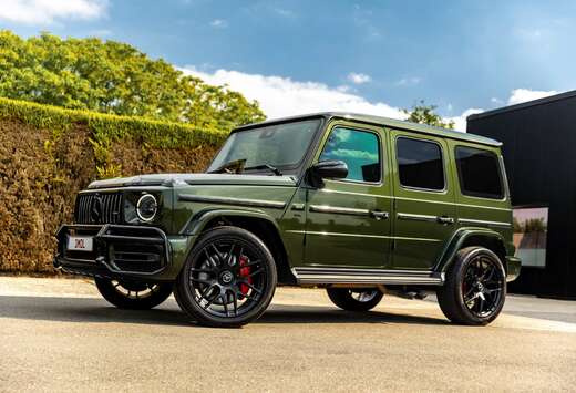 Mercedes-Benz Manufaktur Designo Olive Green night pa ...