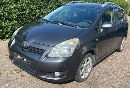Toyota 2.2 Turbo D4D 16v Linea Luna Pack Tech P