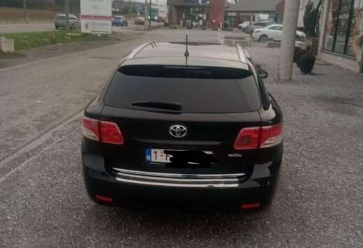 Toyota Avensis 2.0 Turbo D4D 16v Linea Luna DPF