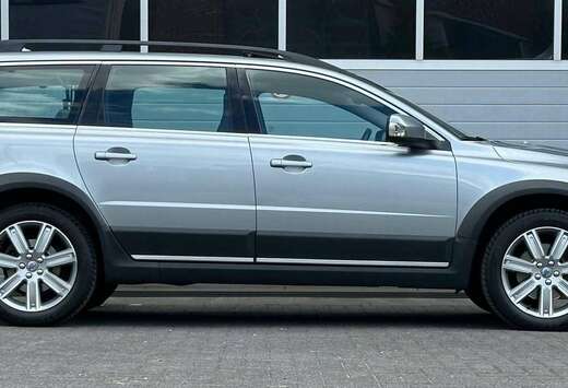 Volvo XC70 2.4 D5 4WD Summum Geartronic