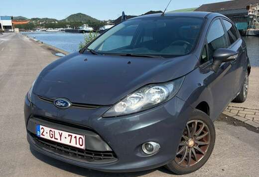 Ford 1.6 TDCi Ghia DPF