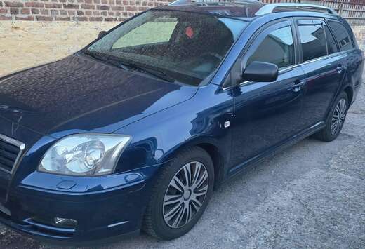 Toyota Avensis SW 2.0i VVT-i 16v D4 Linea Sol