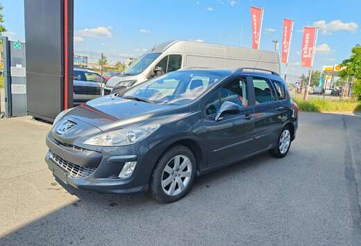 Peugeot 308SW 120 VTi Automatik Platinum