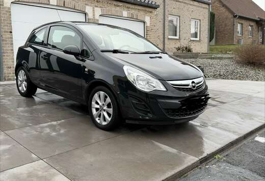 Opel 90000 km 12/2013. 1.2 essence 70 CH