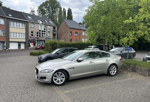 Jaguar 2.0 T Portfolio