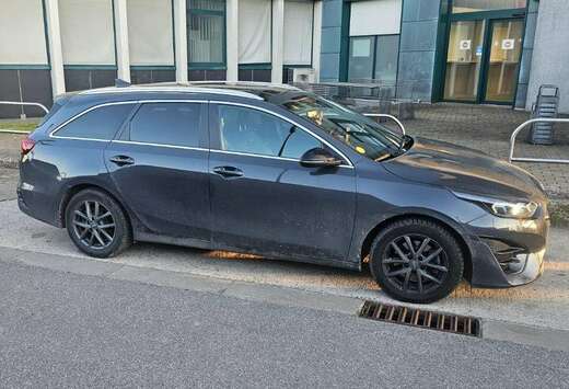 Kia Ceed SW 1.6 CRDi MHEV GT-Line DCT