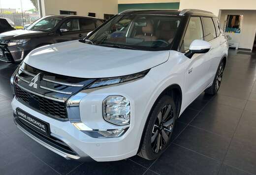 Mitsubishi Outlander PHEV 2.4i 4WD INSTYLE+*NAVI*MASS ...