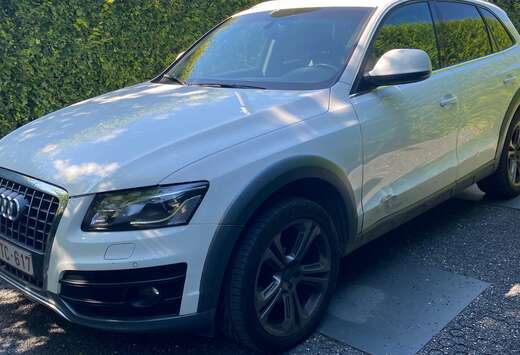 Audi Q5 2.0 TDi Quattro S line DPF S Tronic