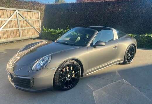 Porsche 911 Targa 4