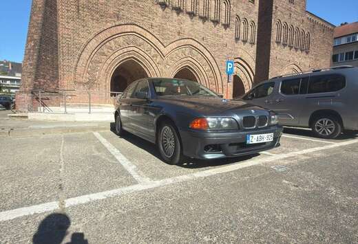 BMW 528i Pack L
