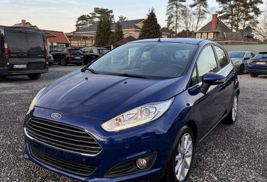 Ford 1.0 Ecoboost StartStop, LED-Xenon, Parksensors