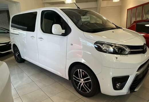 Toyota Verso 2.0 D-4D Medium