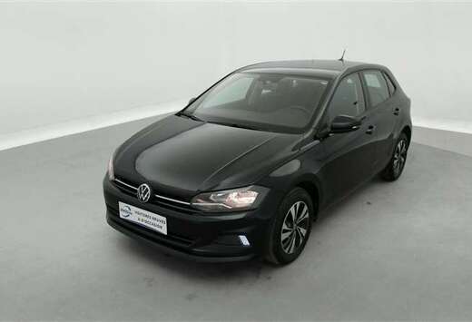 Volkswagen 1.0 TSi 95cv Life CARPLAY / JA 15\\