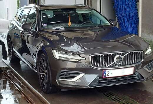 Volvo V60 2.0 T6 AWD PHEV Core Bright