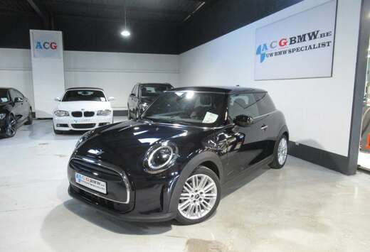 MINI Aut Full LED Navi Camera Carplay Comf BLACKPACK