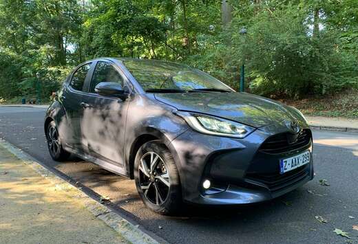 Toyota Yaris HEV Fintion Iconic