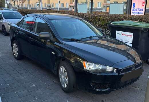 Mitsubishi Sportback 1.8 Inform