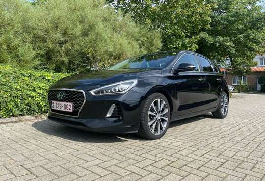 Hyundai 1.4 Benzine, Automaat, Panoramische dak