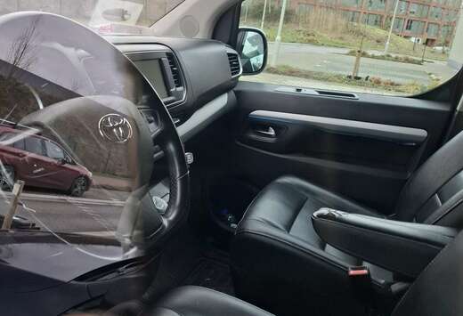 Toyota Verso  Full Option