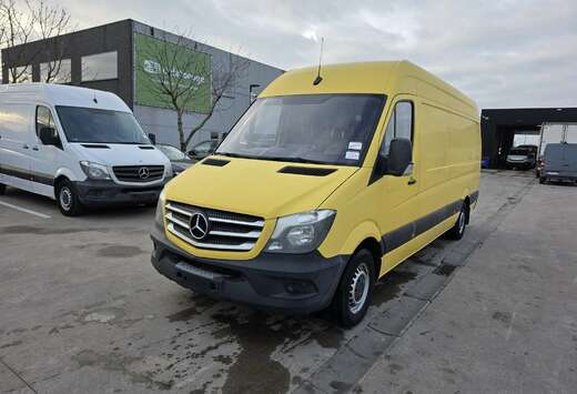 Mercedes-Benz 311 (Stock ID 03379)