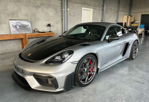 Porsche GT4 RS Nieuwstaat 9.000 km Weissach Package
