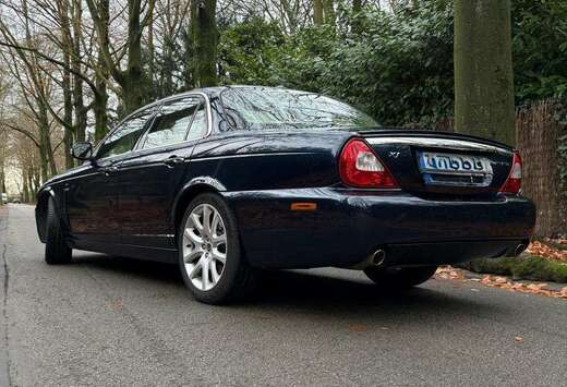 Jaguar XJ6 2.7 Twin Turbo Diesel  (LWB) Sovereign