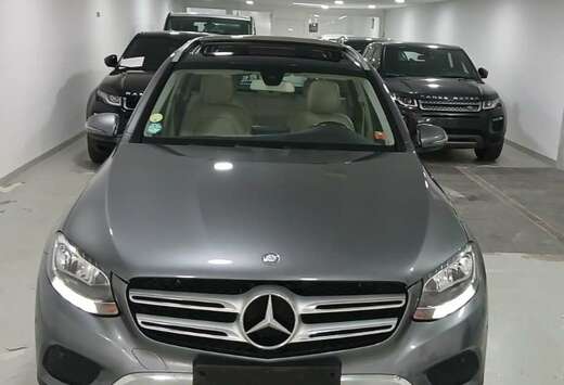 Mercedes-Benz d 4-Matic