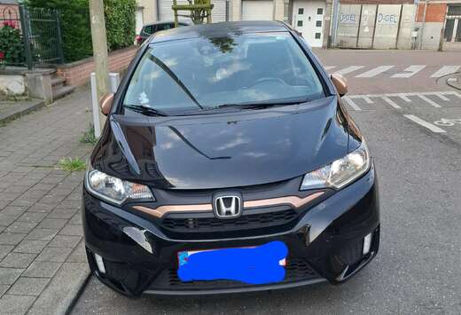 Honda Jazz 1.3i-VTEC Spotlight edition