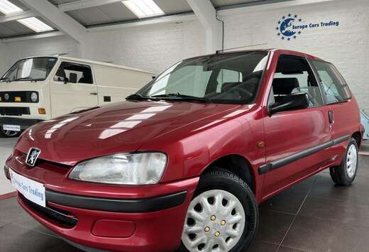 Peugeot COLOR LINE 1.1 i 60CH 1ÈRE MAIN GAR 12M