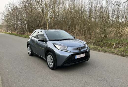 Toyota hatchback 1.0