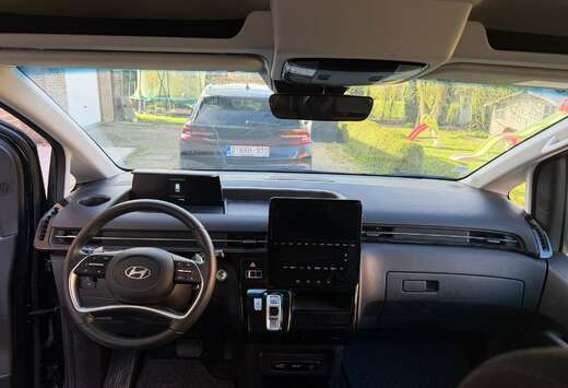 Hyundai Staria HEV 1.6 T-GDi Luxury (165 kW)